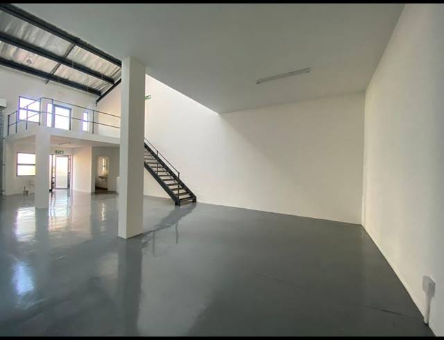 147M² WAREHOUSE FOR SALE IN BARBEQUE DOWNS